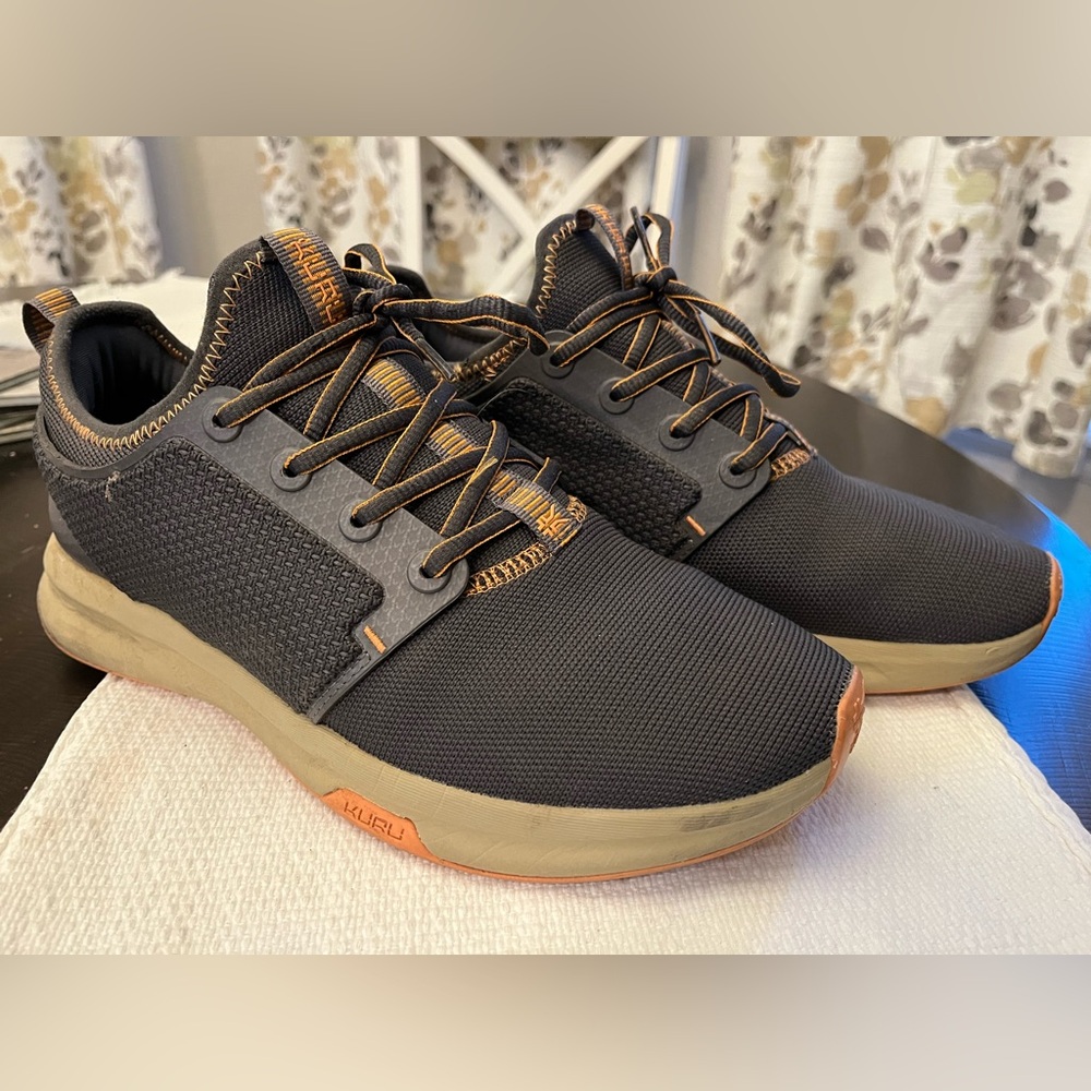 KURU ATOM Women’s Gray and Tan Sneakers - Excellent Condition